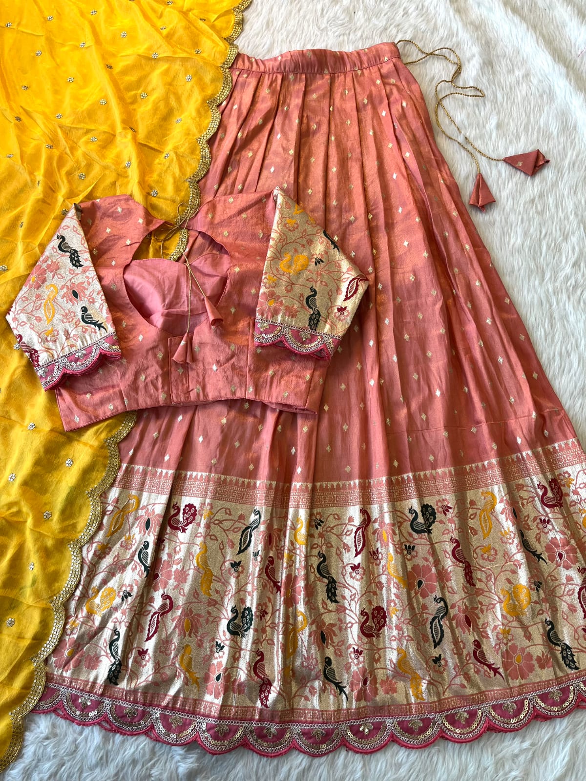 RCL-02 Peach Blouse size 40 with extra margin both sides u can use it 38 to 44