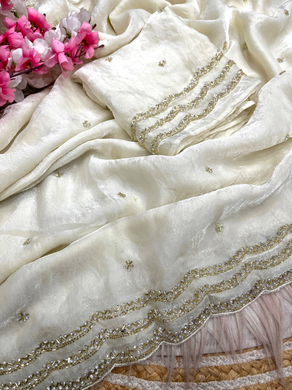 RCS-200 White Unstitched blouse
