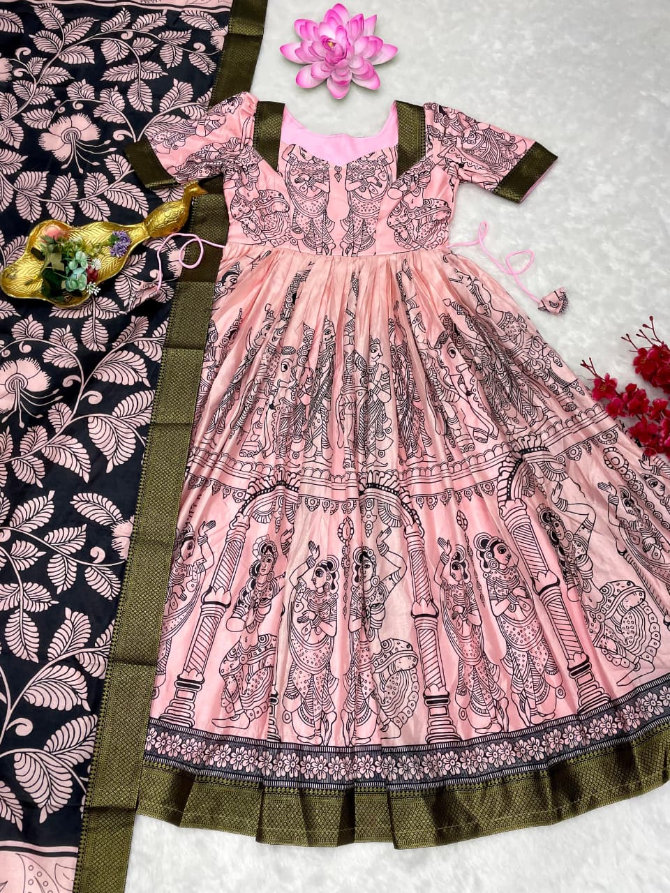 RCD-05 Pink and black