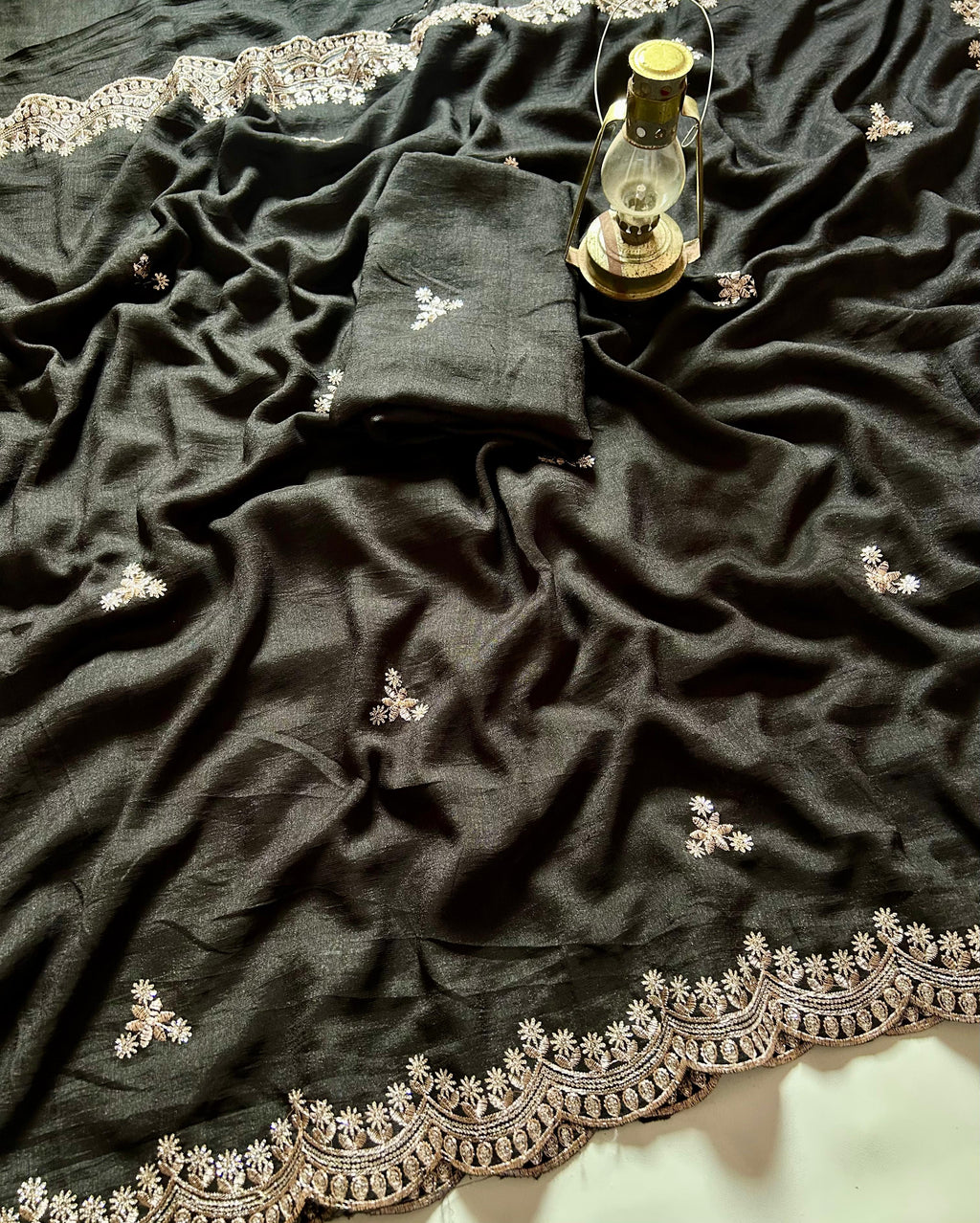 RCS-022 Black Unstitched blouse