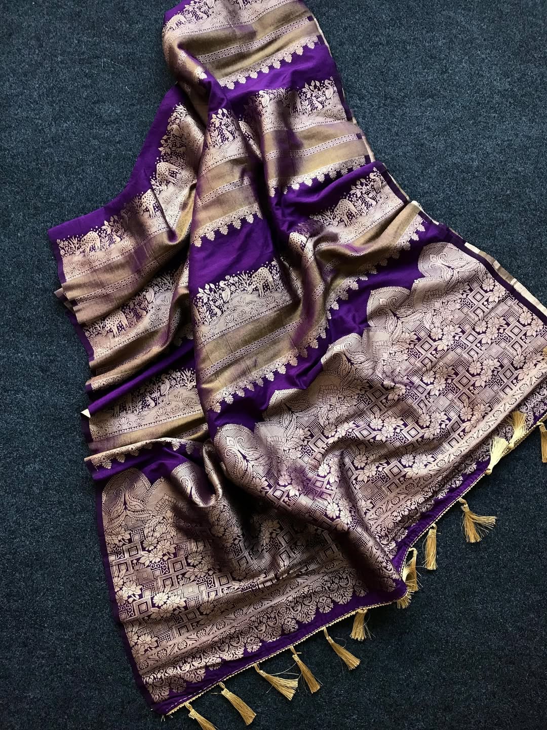 RCS-192 Violet Unstitched blouse